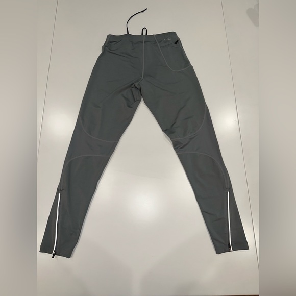 Nike dri-fit tights - great condition - Picture 2 of 4